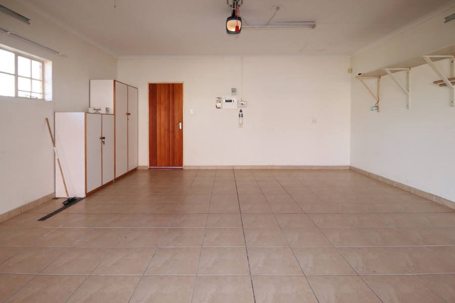 3 Bedroom Property for Sale in Flimieda North West